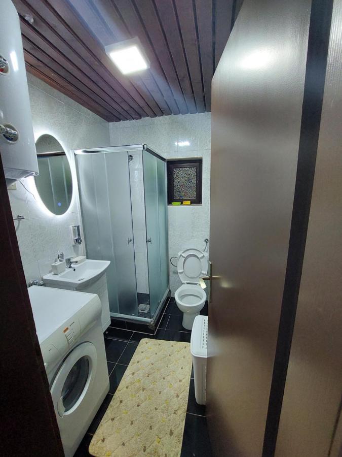 Holiday Home Milanovic Cetinje Bagian luar foto