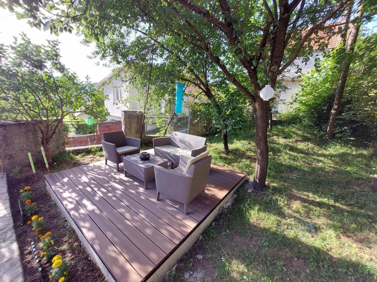 Holiday Home Milanovic Cetinje Bagian luar foto