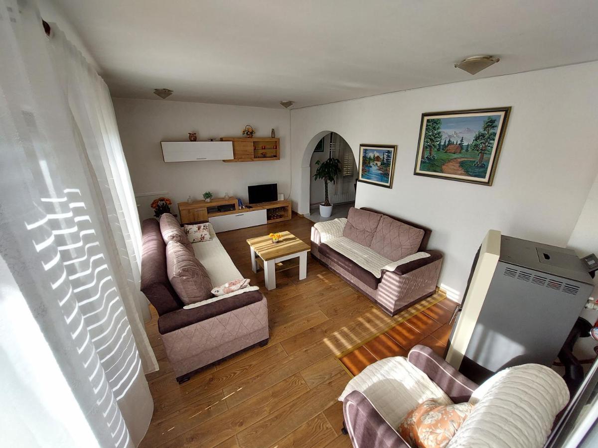 Holiday Home Milanovic Cetinje Bagian luar foto